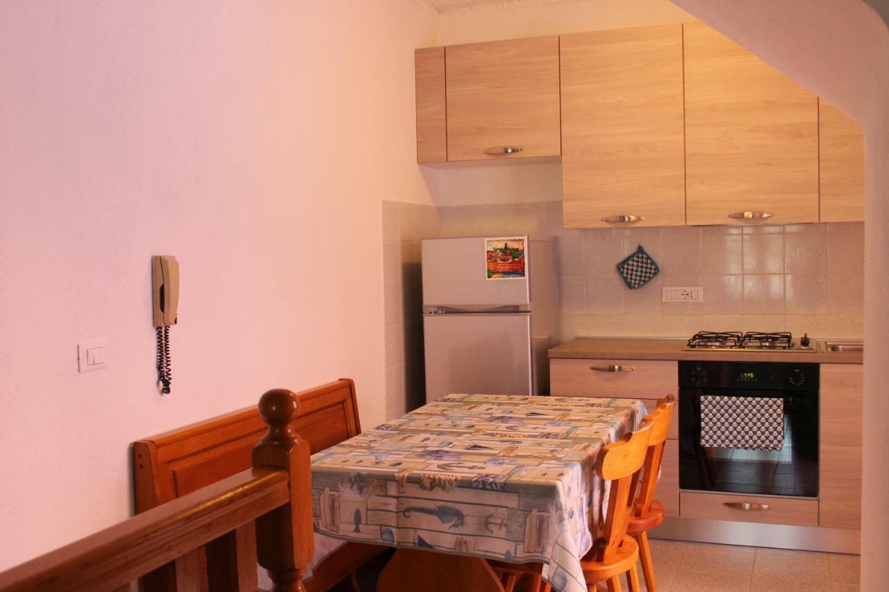 דירות לבנטו Casa Caterina מראה חיצוני תמונה